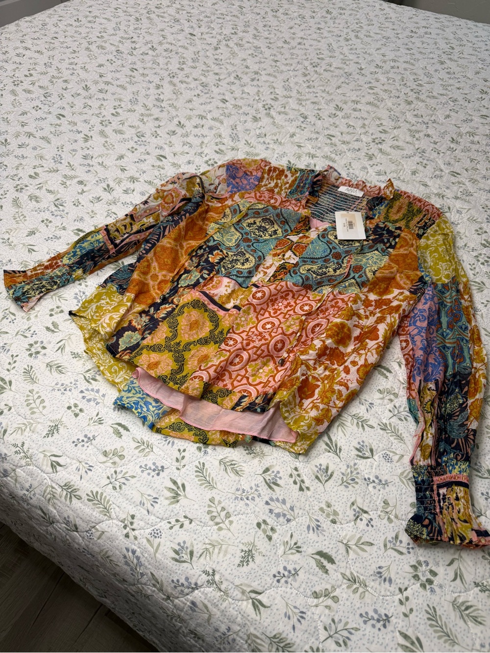 Avara Women Size S Patchwork Floral Long Sleeve Lined Blouse Boho Gypsy